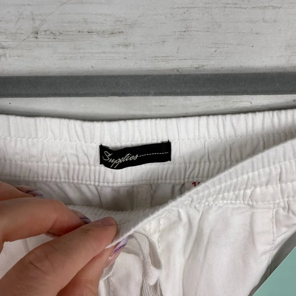 UNIONBAY White Drawstring Cargo Capris